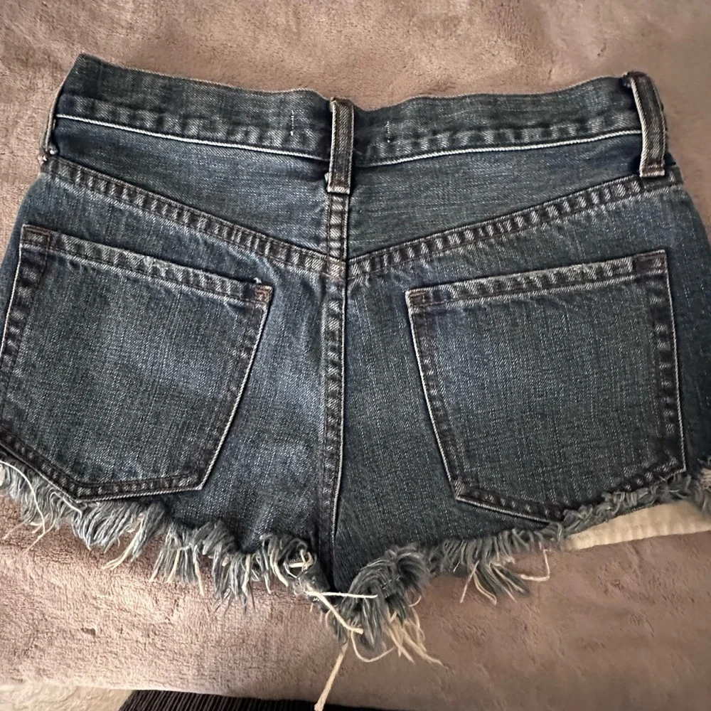 Free People OB585971 Avery Blue Daisy Chain Lace Cutoff Frayed Denim Short - Picture 9 of 10